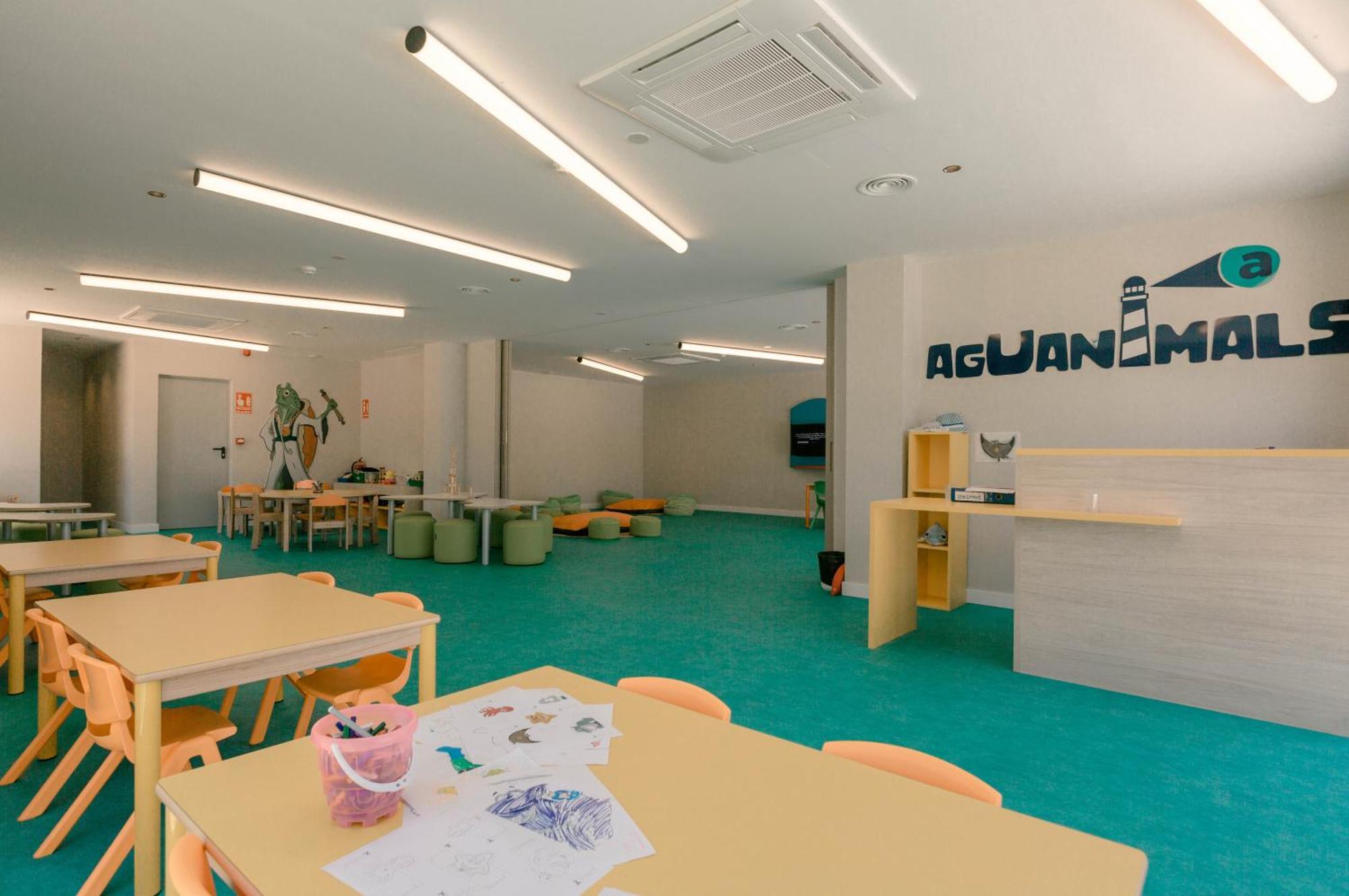 Club Hotel Aguamarina Arenal d'en Castell Exterior foto