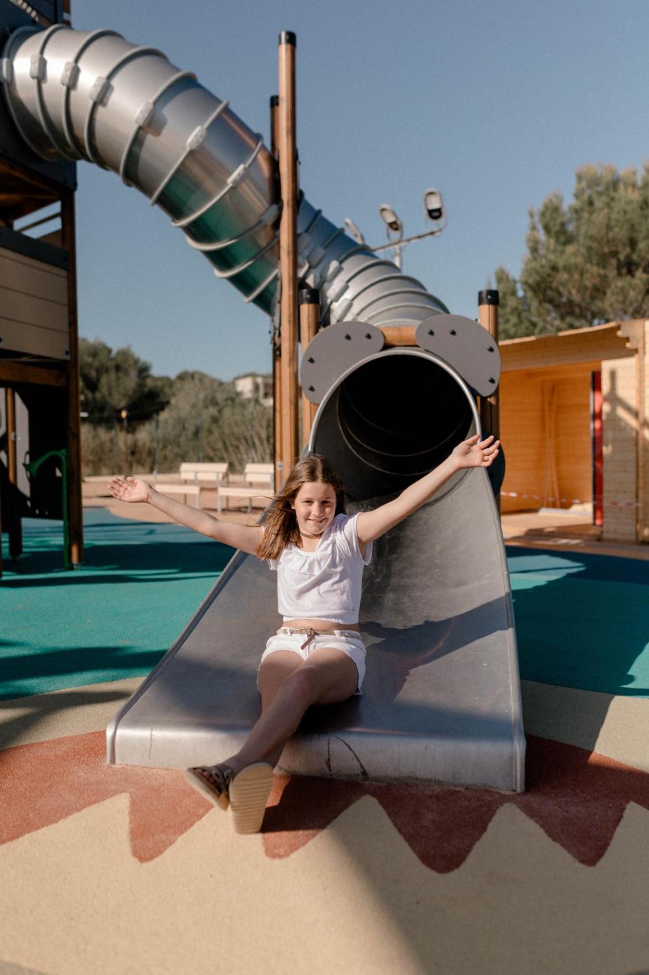 Club Hotel Aguamarina Arenal d'en Castell Exterior foto